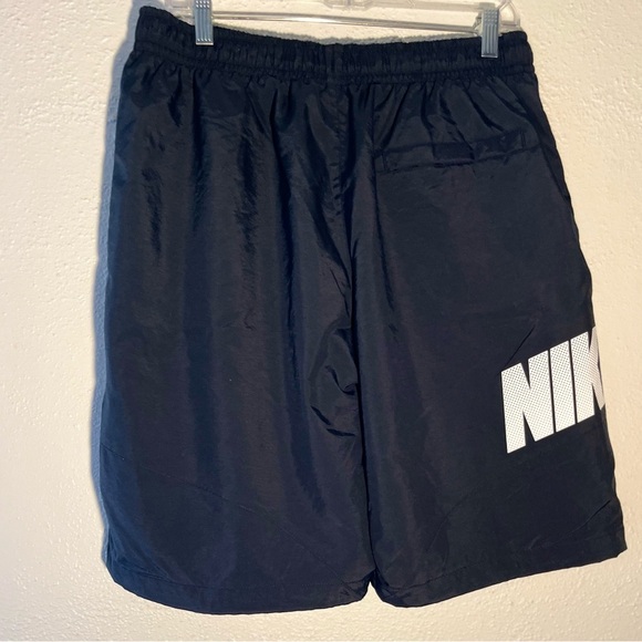 Nike Men's Black Shorts - Picture 3 of 7